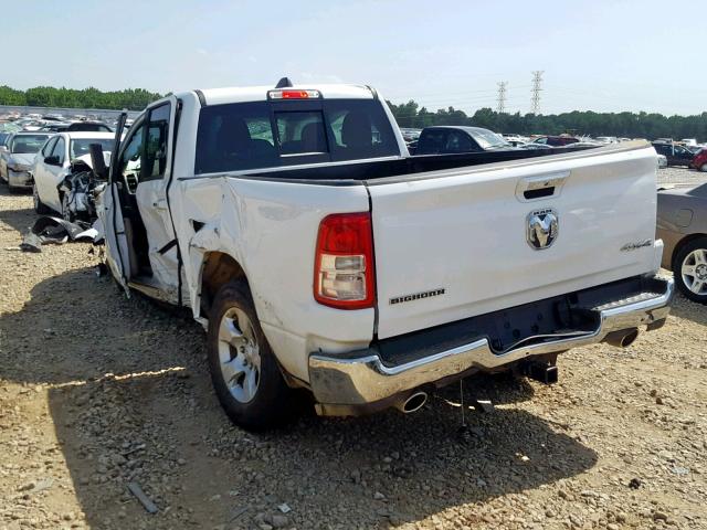 1C6SRFBT7KN822364 - 2019 RAM 1500 BIG H WHITE photo 3