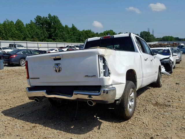 1C6SRFBT7KN822364 - 2019 RAM 1500 BIG H WHITE photo 4