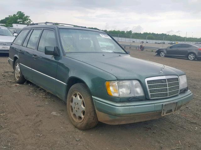 WDBEA92E3RF269425 - 1994 MERCEDES-BENZ E 320 GREEN photo 1