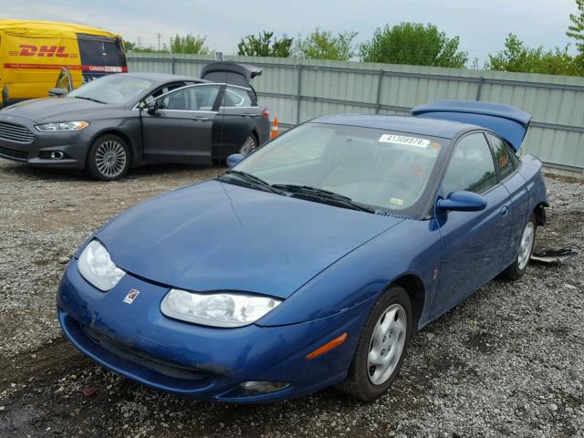 1G8ZY12721Z237175 - 2001 SATURN SC2 BLUE photo 2