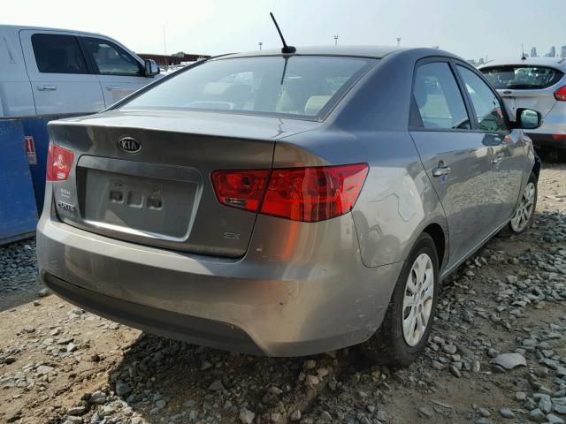 KNAFU4A24B5886266 - 2011 KIA FORTE EX GRAY photo 4