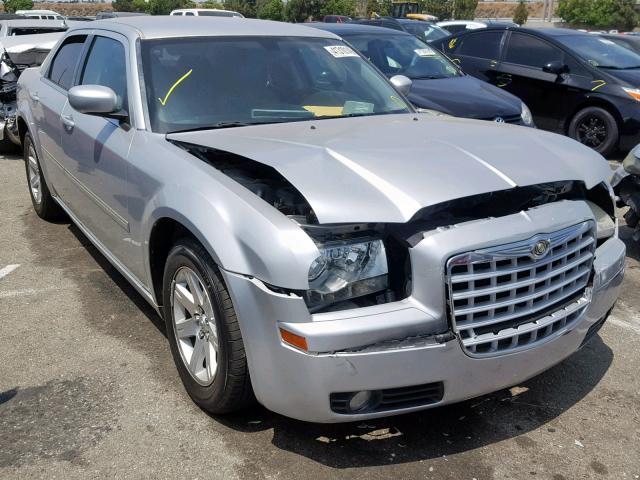 2C3KA53G77H887568 - 2007 CHRYSLER 300 TOURIN SILVER photo 1