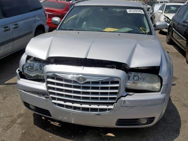 2C3KA53G77H887568 - 2007 CHRYSLER 300 TOURIN SILVER photo 9