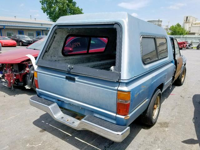 JT4RN55R8F0094909 - 1985 TOYOTA PICKUP 1/2 BLUE photo 4