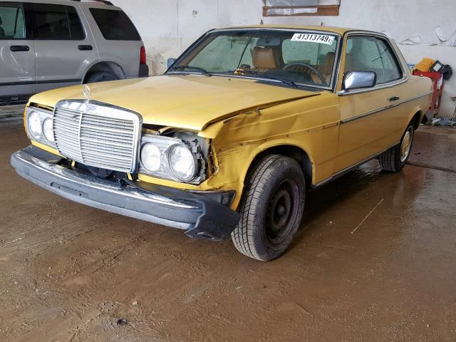 12315012004930 - 1979 MERCEDES-BENZ 300 YELLOW photo 2