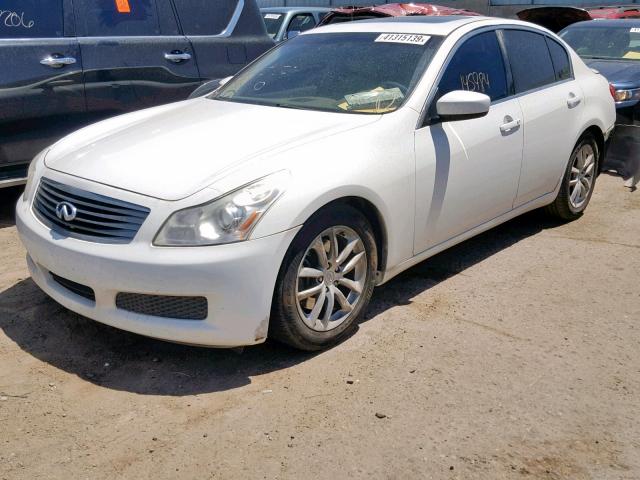 JNKCV61E39M011817 - 2009 INFINITI G37 BASE WHITE photo 2