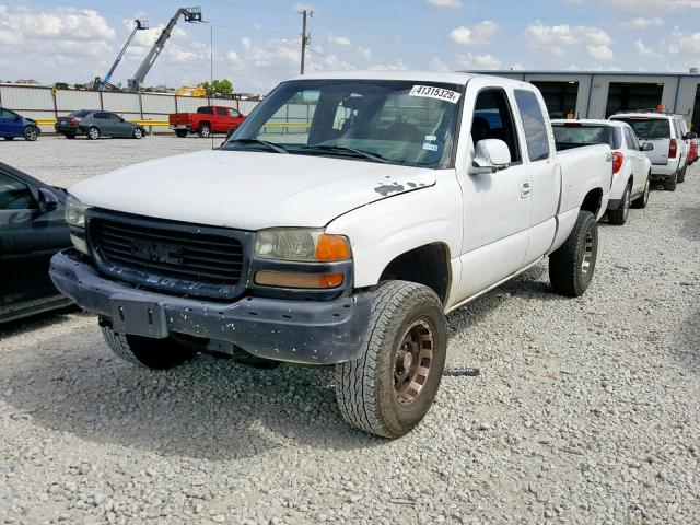 1GTEK19T4YE122362 - 2000 GMC NEW SIERRA WHITE photo 2