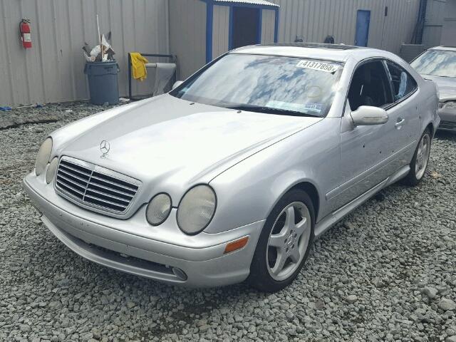 WDBLJ70G82T127613 - 2002 MERCEDES-BENZ CLK 430 SILVER photo 2