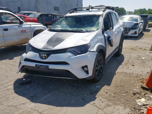 2T3RFREVXJW845708 - 2018 TOYOTA RAV4 ADVEN WHITE photo 2