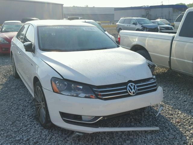 1VWBT7A36FC048317 - 2015 VOLKSWAGEN PASSAT SE WHITE photo 1