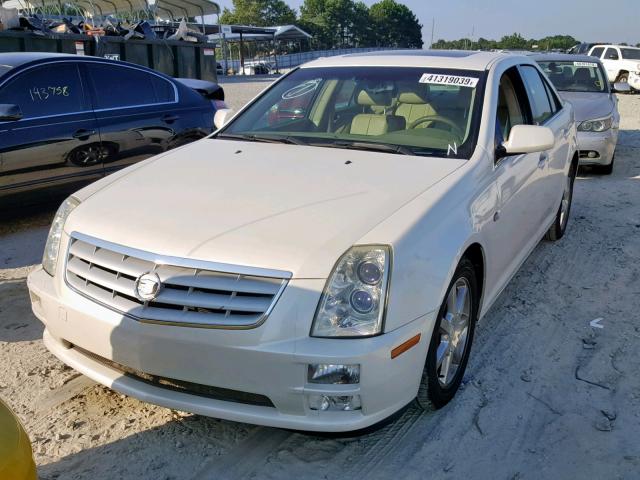 1G6DW677050167040 - 2005 CADILLAC STS WHITE photo 2