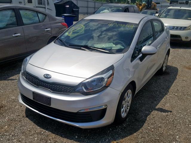 KNADM4A32G6641550 - 2016 KIA RIO LX SILVER photo 2