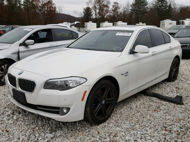 WBAXH5C52CDW04803 - 2012 BMW 528 XI WHITE photo 2