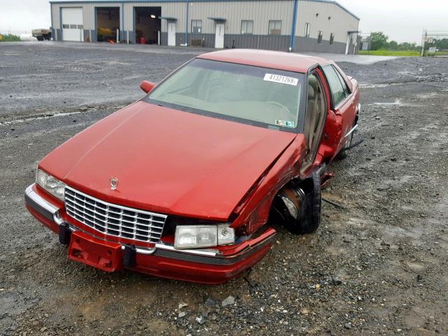 1G6KS52Y0TU803216 - 1996 CADILLAC SEVILLE SL RED photo 2