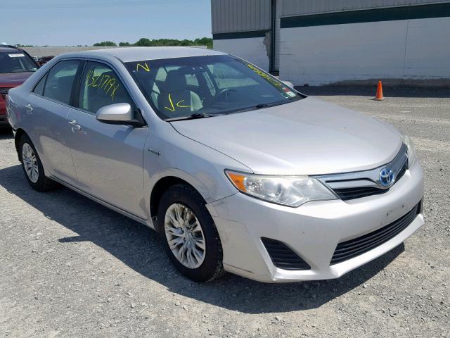 4T1BD1FK3CU010963 - 2012 TOYOTA CAMRY HYBR SILVER photo 1