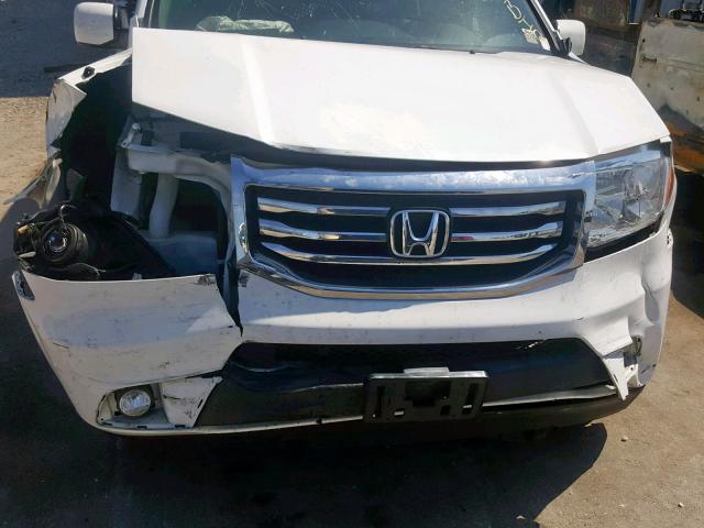 5FNYF4H37FB074615 - 2015 HONDA PILOT SE WHITE photo 9