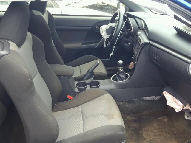JTKJF5C78FJ011669 - 2015 TOYOTA SCION TC ლურჯი ფოტო 5