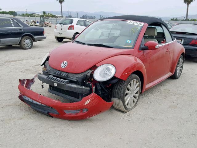 3VWRG3AL3AM009316 - 2010 VOLKSWAGEN NEW BEETLE წითელი ფოტო 2