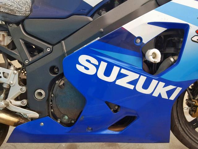 JS1GN7CA652111798 - 2005 SUZUKI GSX-R600 K BLUE photo 7