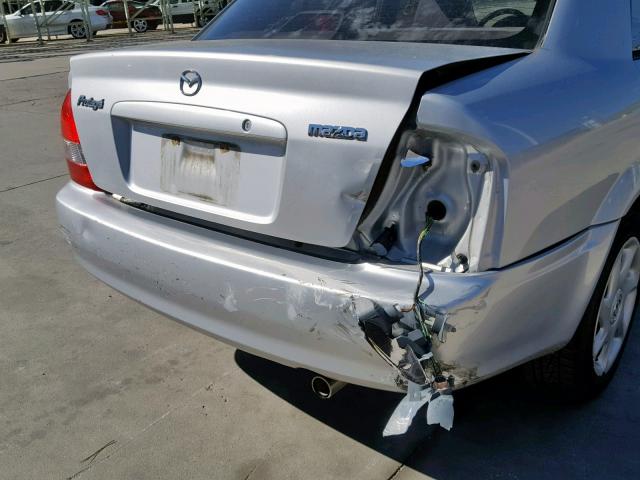 JM1BJ225420614286 - 2002 MAZDA PROTEGE DX SILVER photo 9