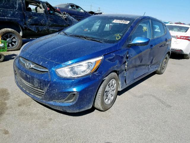 KMHCT5AE7GU255027 - 2016 HYUNDAI ACCENT SE BLUE photo 2