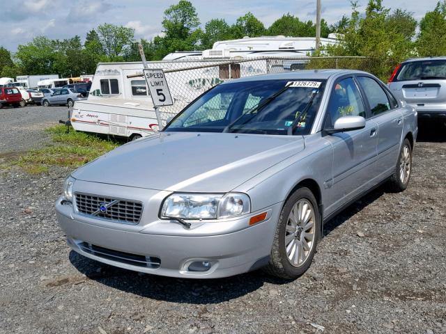 YV1TS592461426523 - 2006 VOLVO S80 2.5T SILVER photo 2