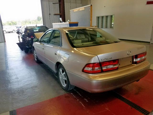 JT8BF28G815111998 - 2001 LEXUS ES 300 GOLD photo 3