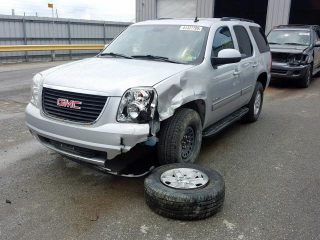 1GKS1AE02BR232364 - 2011 GMC YUKON SLE SILVER photo 2