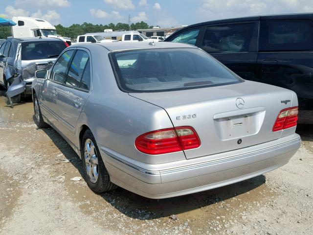 WDBJF65J52B491243 - 2002 MERCEDES-BENZ E 320 SILVER photo 3