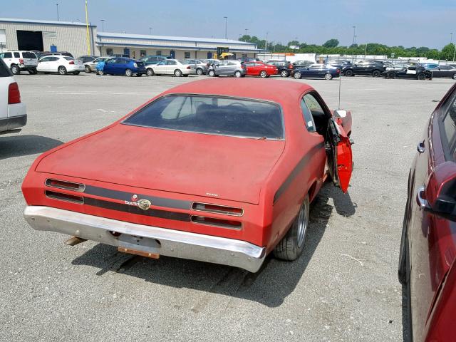 VL29C0B330381 - 1970 PLYMOUTH DUSTER RED photo 4