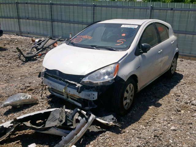 JTDKDTB31D1035281 - 2013 TOYOTA PRIUS C WHITE photo 2