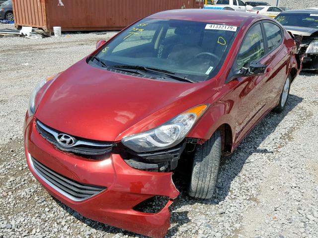 5NPDH4AE2DH295851 - 2013 HYUNDAI ELANTRA GL RED photo 2