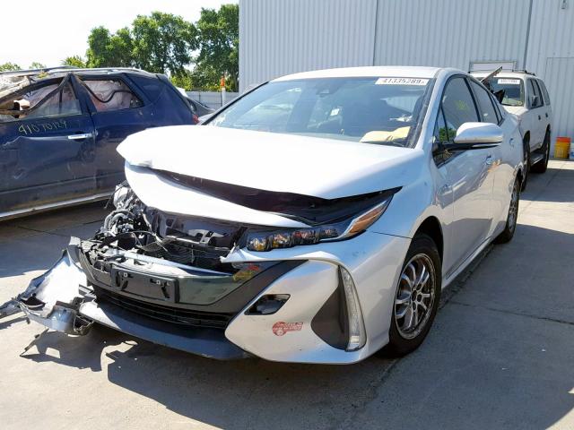 JTDKARFP0J3084531 - 2018 TOYOTA PRIUS PRIM 银色 照片 2