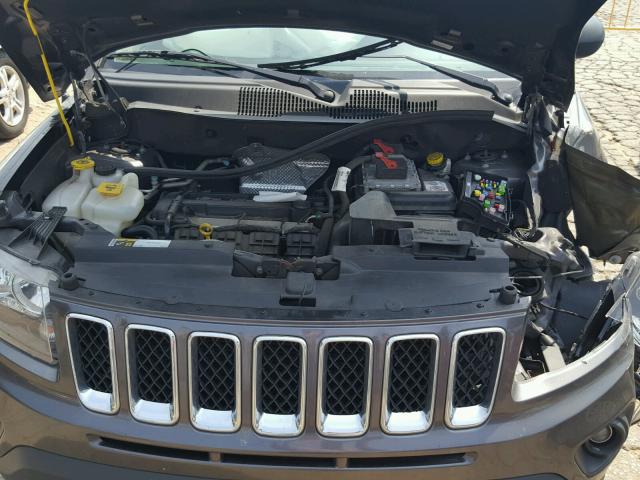 1C4NJCBA2GD611726 - 2016 JEEP COMPASS SP 灰色 照片 7