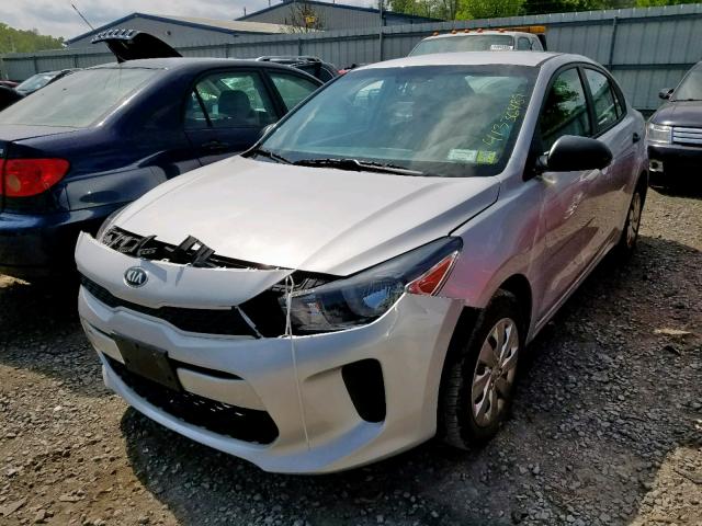 3KPA24ABXJE127028 - 2018 KIA RIO LX SILVER photo 2