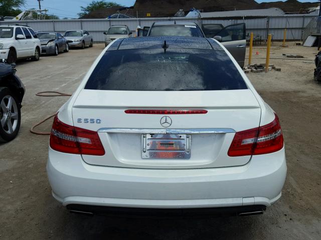 WDDKJ7CB0BF076495 - 2011 MERCEDES-BENZ E 550 WHITE photo 9