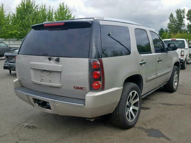 1GKFK638X7J284027 - 2007 GMC YUKON DENA SILVER photo 4