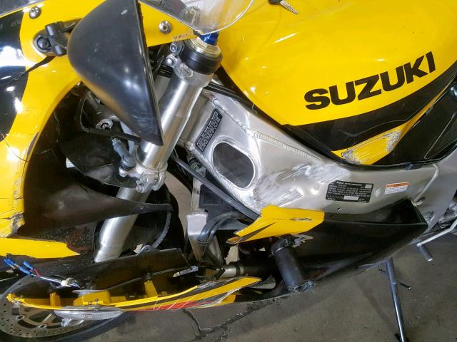 JS1GR7HA622107470 - 2002 SUZUKI GSX-R750 YELLOW photo 9