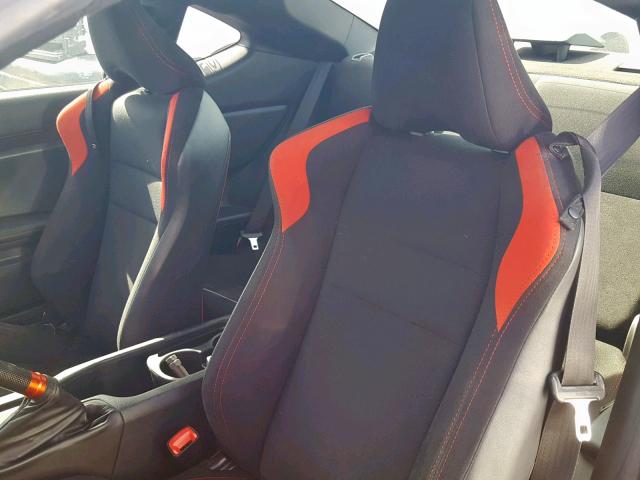 JF1ZNAA15F8711215 - 2015 TOYOTA SCION FR-S RED photo 9