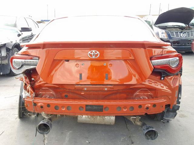 JF1ZNAA17H8704947 - 2017 TOYOTA 86 BASE ORANGE photo 9