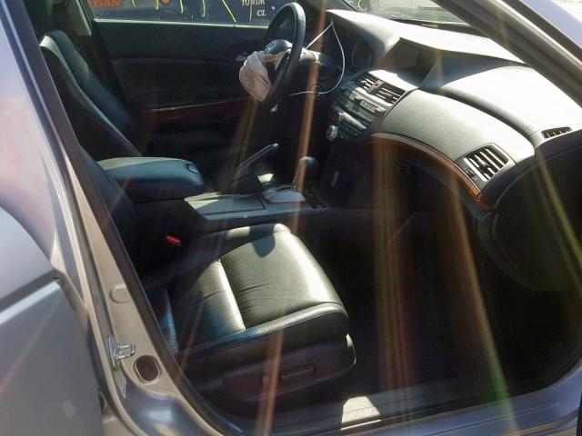 1HGCP3F84BA022833 - 2011 HONDA ACCORD EXL SILVER photo 5