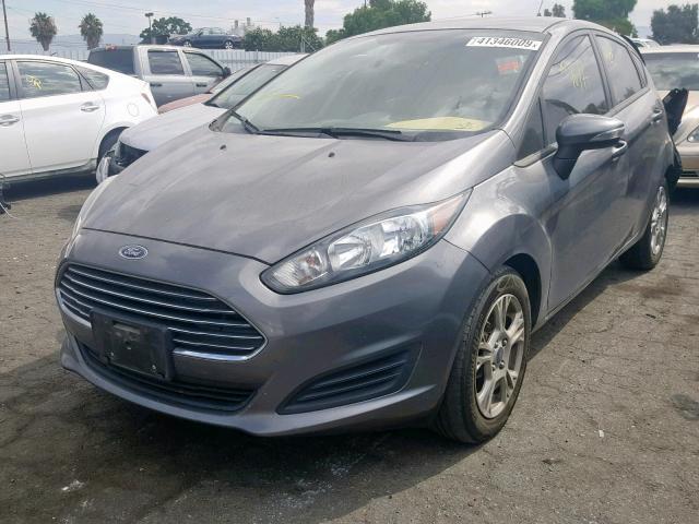 3FADP4EJXEM186808 - 2014 FORD FIESTA SE GRAY photo 2