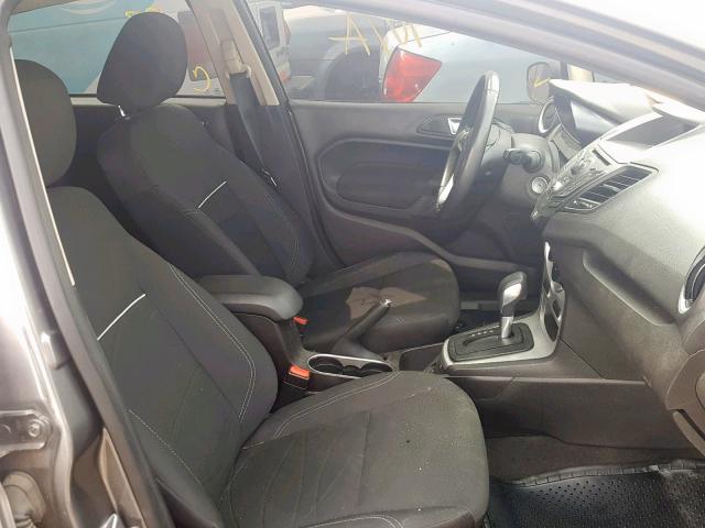 3FADP4EJXEM186808 - 2014 FORD FIESTA SE GRAY photo 5