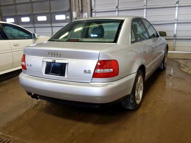 WAUDH68D91A022978 - 2001 AUDI A4 2.8 QUA WHITE photo 4