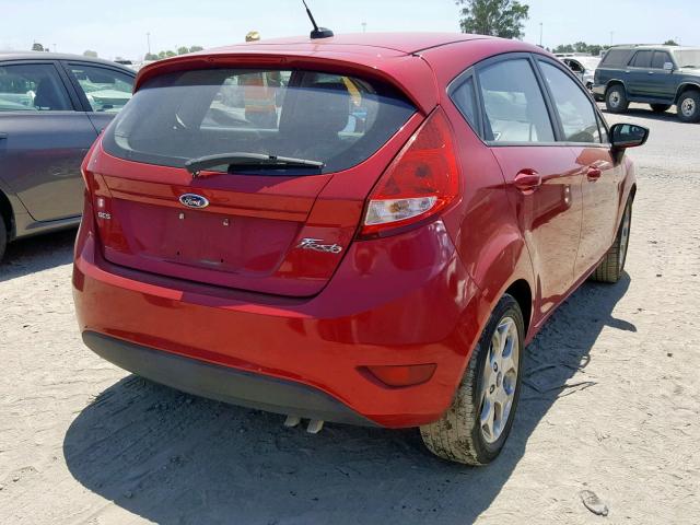 3FADP4FJXCM135028 - 2012 FORD FIESTA SES RED photo 4