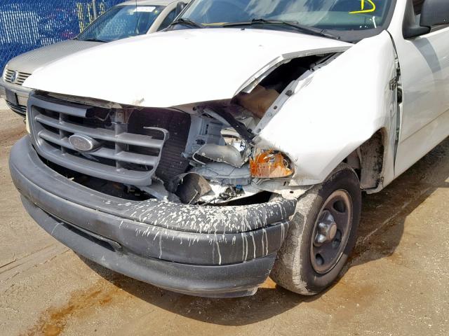 2FTRF17254CA04689 - 2004 FORD F-150 HERI WHITE photo 9