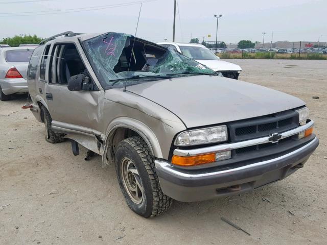 1GNDT13W6X2238052 - 1999 CHEVROLET BLAZER SILVER photo 1