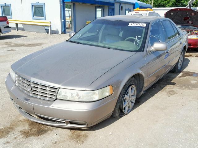 1G6KS54Y73U243627 - 2003 CADILLAC SEVILLE SL GOLD photo 2