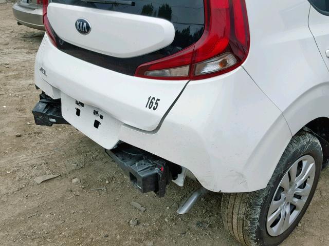 KNDJ23AU4L7044998 - 2020 KIA SOUL LX WHITE photo 9