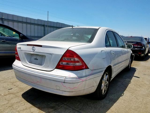 WDBRF61J31F108576 - 2001 MERCEDES-BENZ C 240 WHITE photo 4